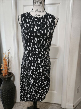 NWT Nine West Ruched Tulip Dress Size M